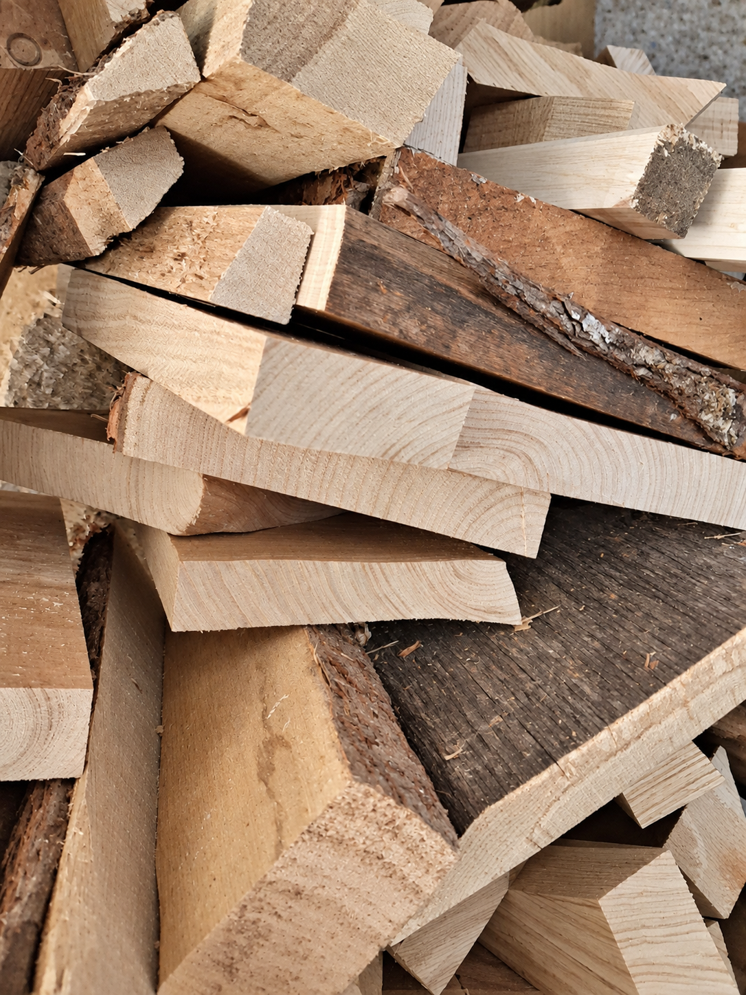 Des chutes d'ébéniste à des bijoux en bois uniques - L'Atelier chêne & Fer