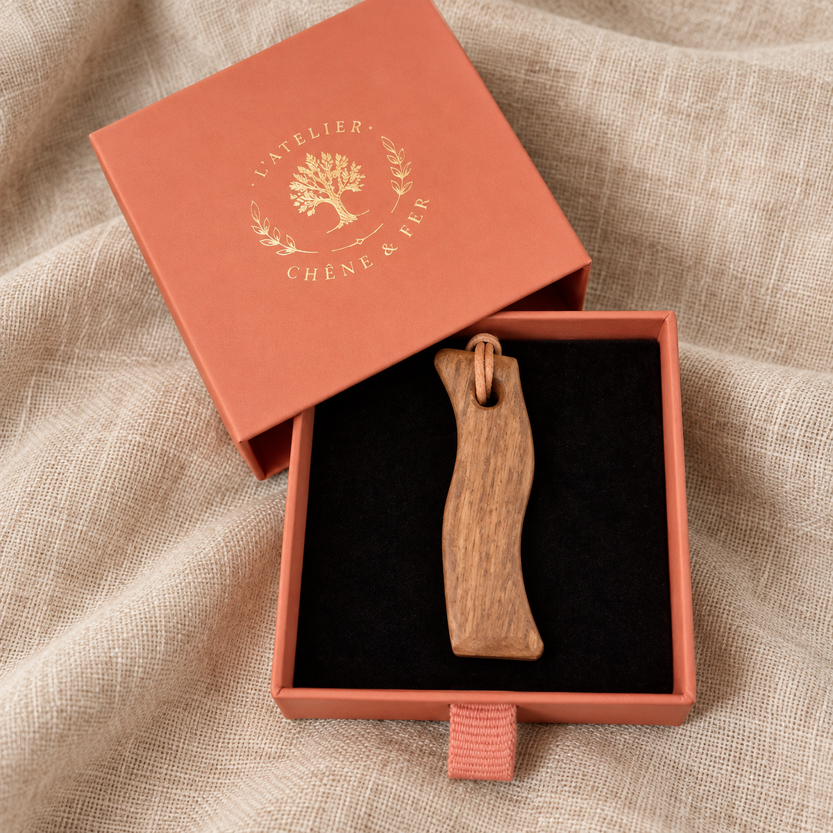 Aurora collier - pendentif en chêne naturel